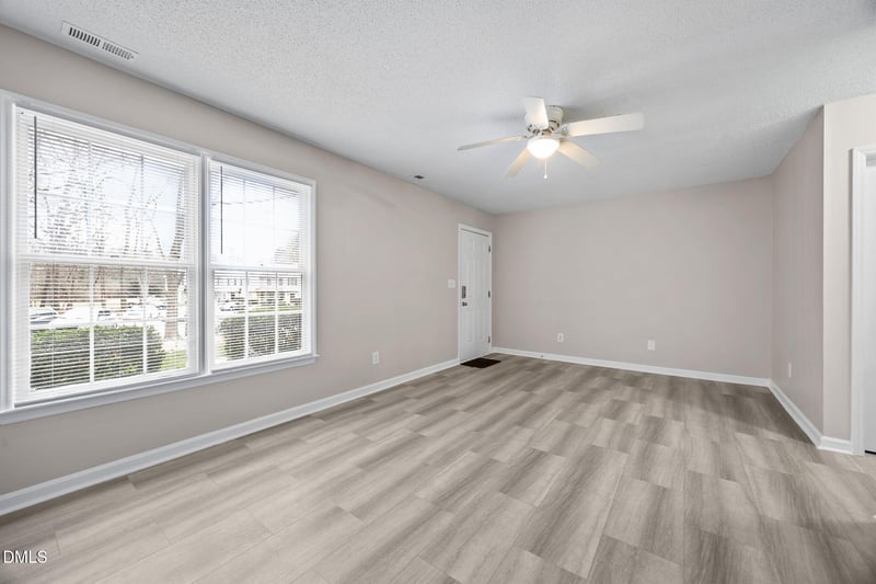 831 Dalewood Dr, Raleigh, NC 27610