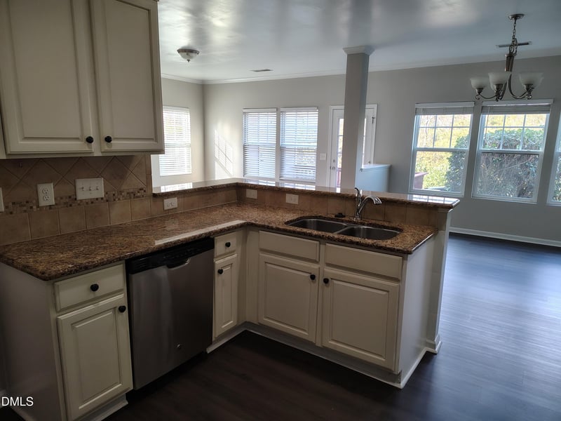 831 Davidson Point Rd, Cary, NC 27513