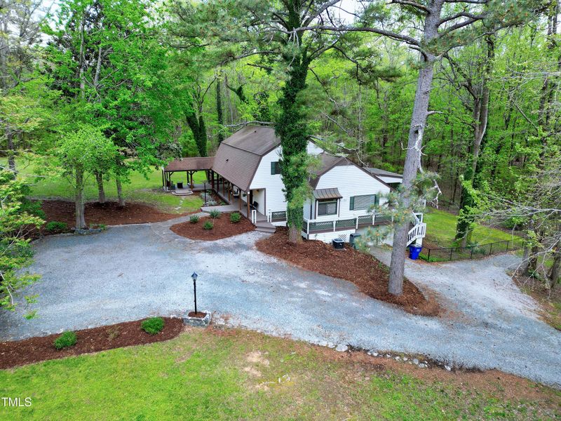 831 Healey Ln, Durham, NC 27705