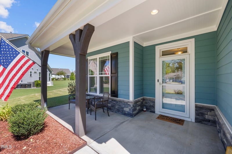 831 Long Lake Dr, Fuquay Varina, NC 27526