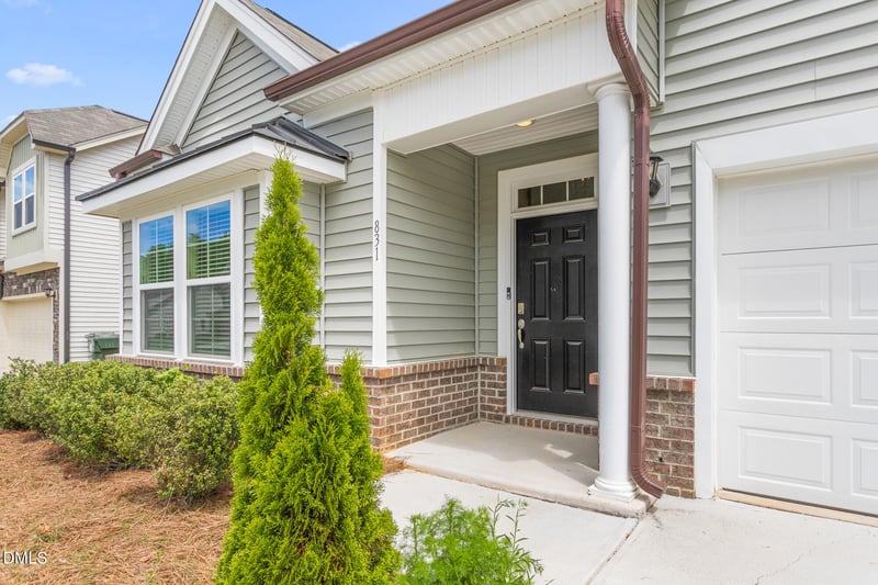 831 Royal Oak Ln, Mebane, NC 27302