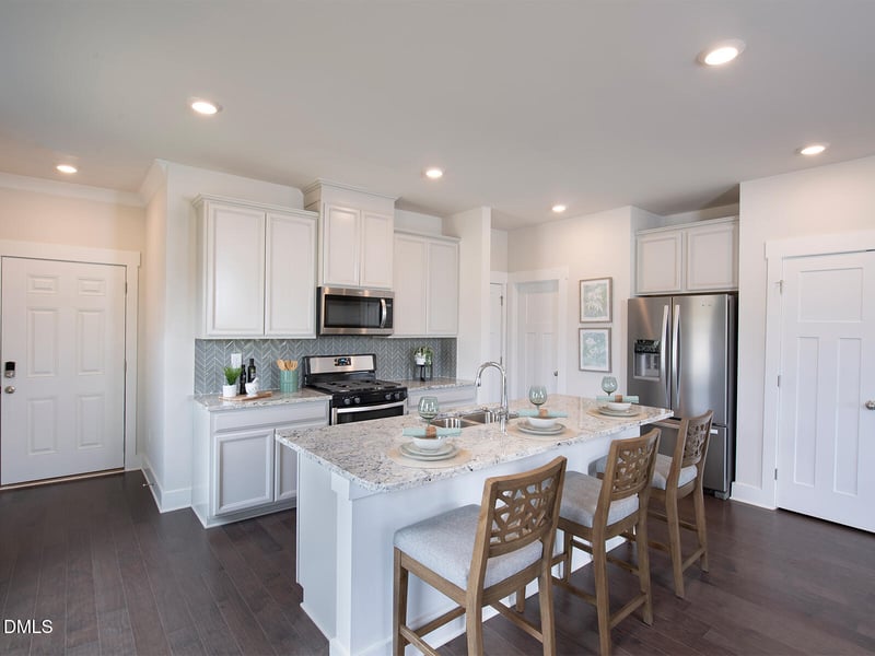 831 Strm Vw Ct, Mebane, NC 27302