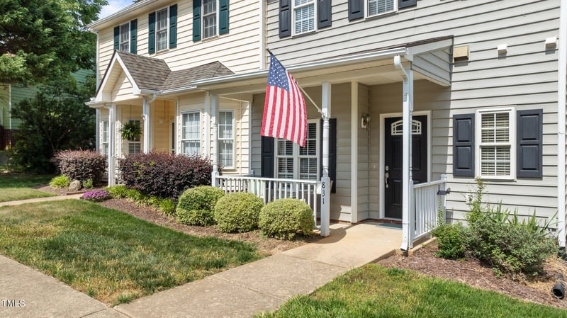 831 White St, Wake Forest, NC 27587