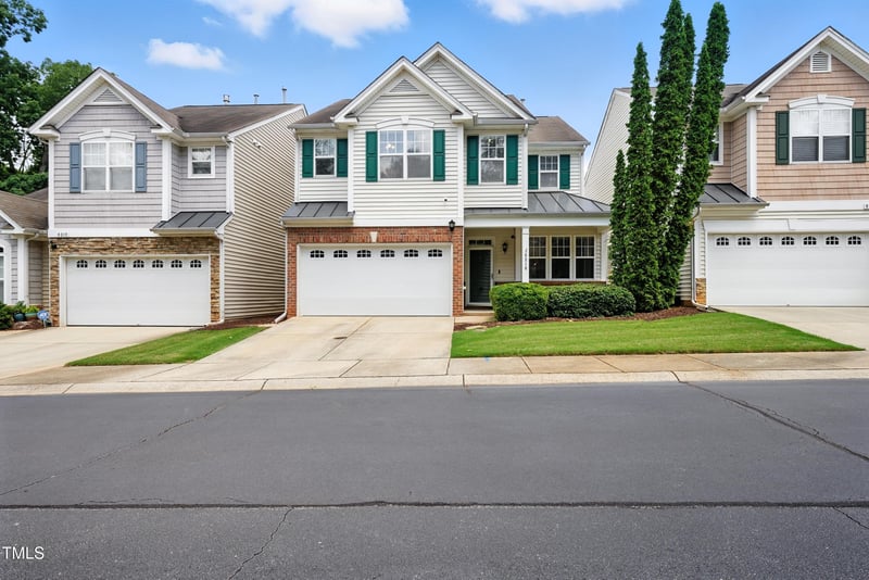 8310 Chimneycap Dr, Raleigh, NC 27613