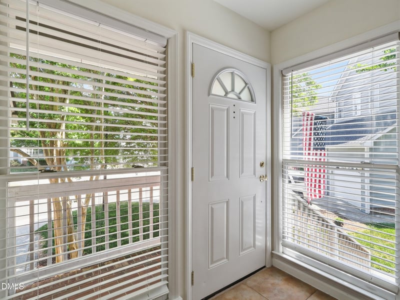 8311 Hempshire Pl #204, Raleigh, NC 27613