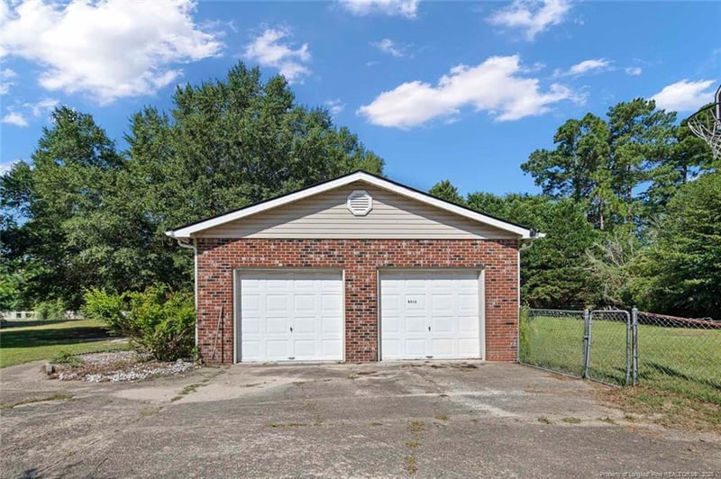 8312 King Rd, Fayetteville, NC 28306
