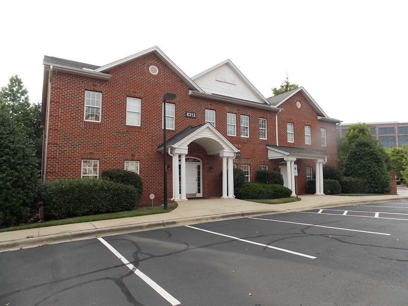 8313 Six Forks Rd #211, Raleigh, NC 27615