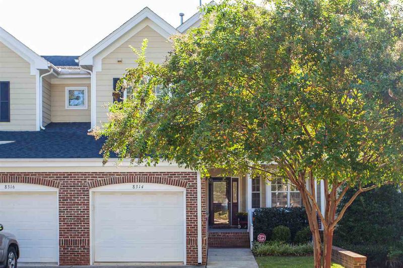 8314 Amber Leaf Ct, Raleigh, NC 27612