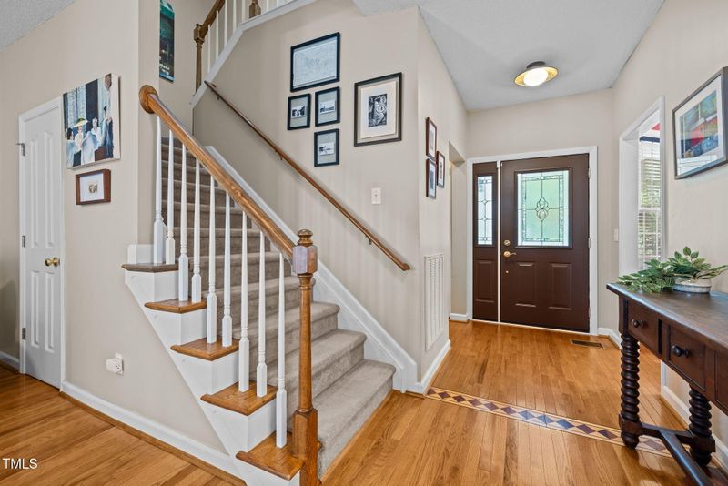 8315 Amber Leaf Ct, Raleigh, NC 27612