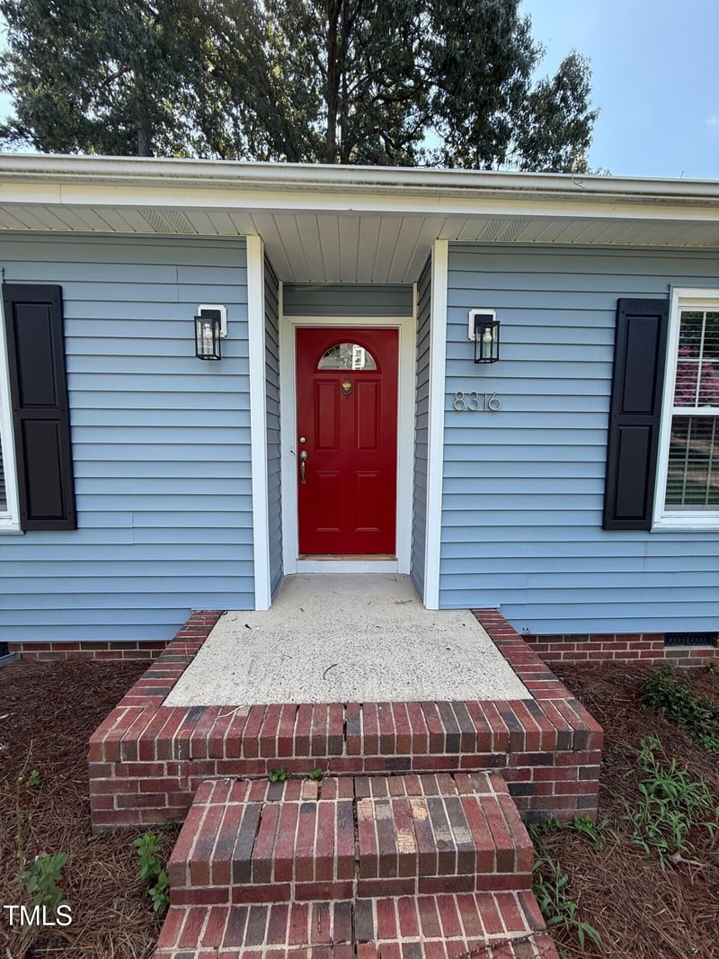 8316 Bellingham Cir, Raleigh, NC 27615
