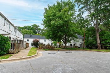 832 Bryan St, Raleigh, NC 27605