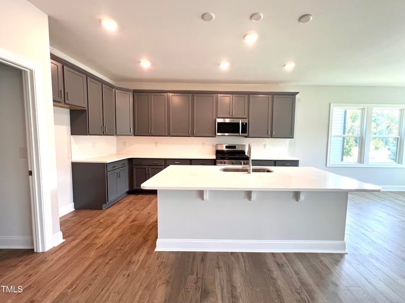 832 Challenger Ln, Knightdale, NC 27545