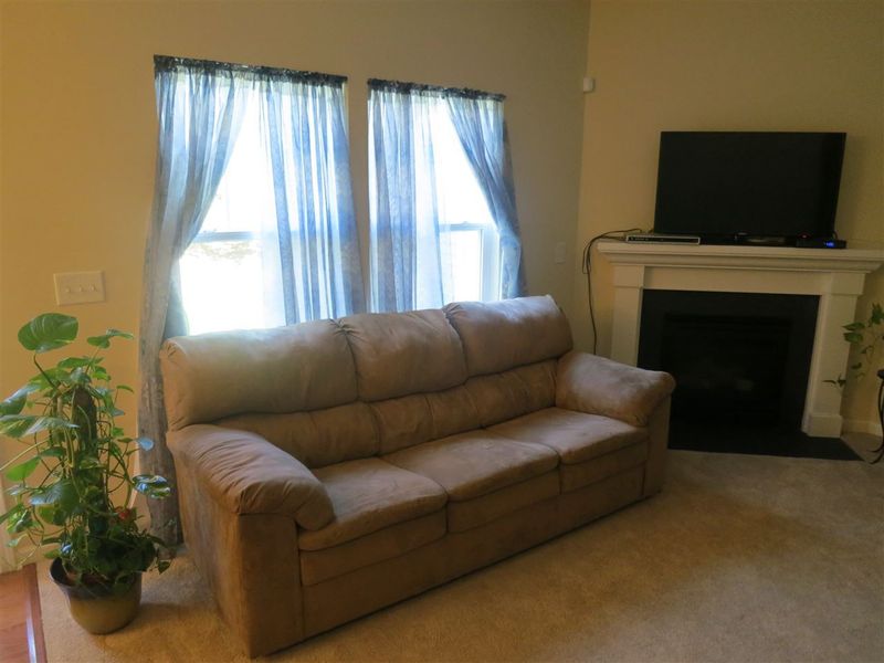 832 Davidson Point Rd, Cary, NC 27513