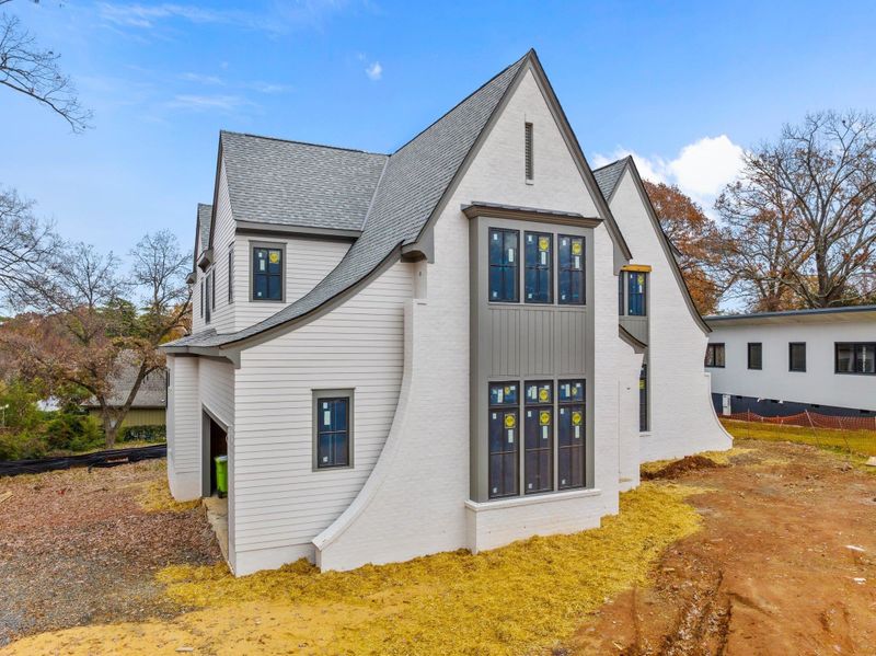 832 Graham St, Raleigh, NC 27605