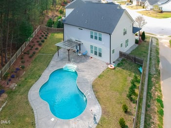 832 Logan Meadow Ct, Fuquay Varina, NC 27526