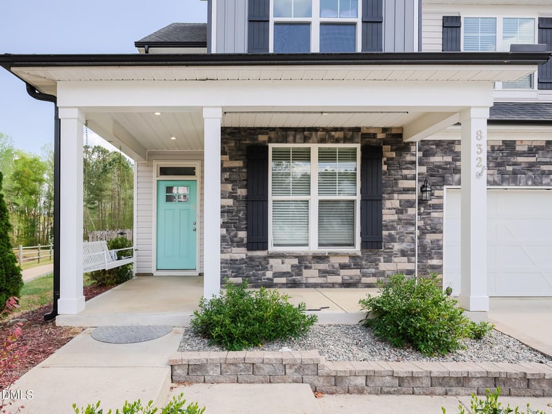 832 Logan Meadow Ct, Fuquay Varina, NC 27526
