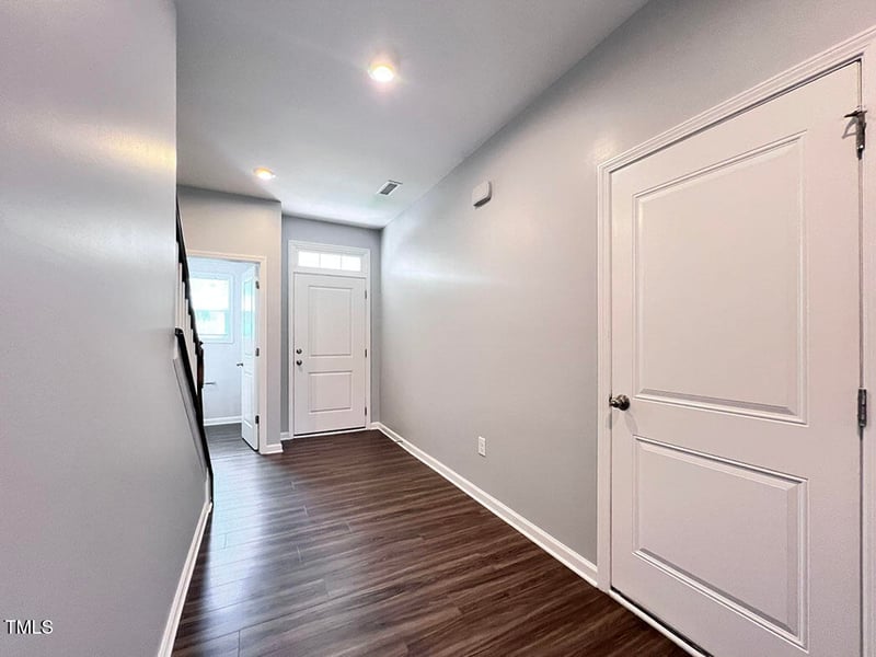 832 Oak Center Dr, Raleigh, NC 27610