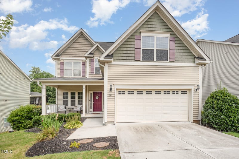 832 Ribbonleaf Ln, Fuquay Varina, NC 27526