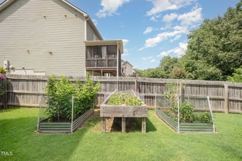 832 Ribbonleaf Ln, Fuquay Varina, NC 27526