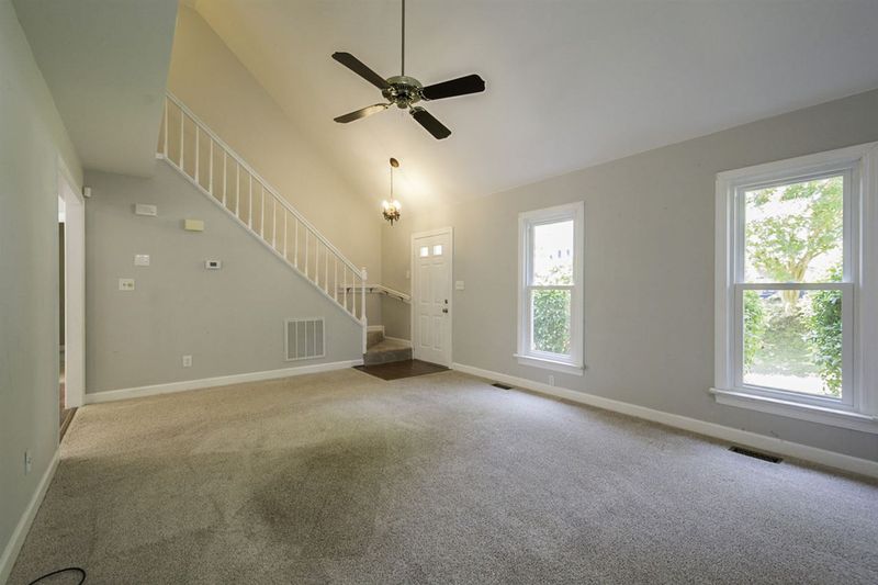 8320 Bellingham Cir, Raleigh, NC 27615