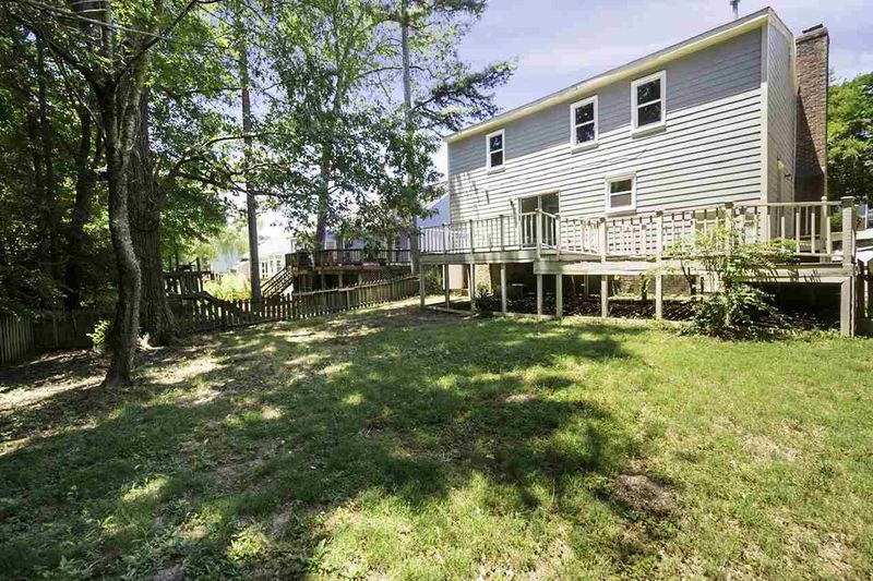 8320 Bellingham Cir, Raleigh, NC 27615