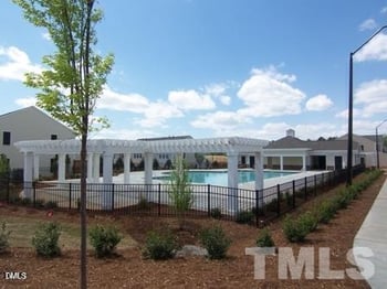 8323 Pilots View Dr, Raleigh, NC 27617