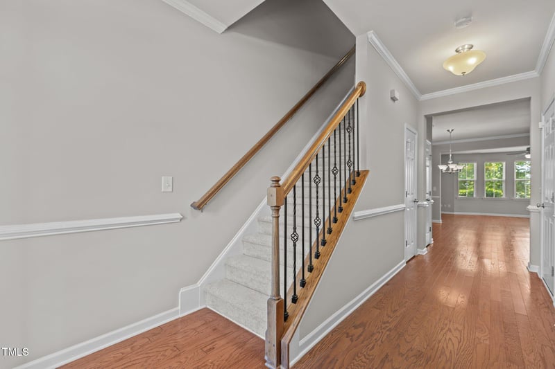 8323 Yaxley Hall Dr, Raleigh, NC 27616