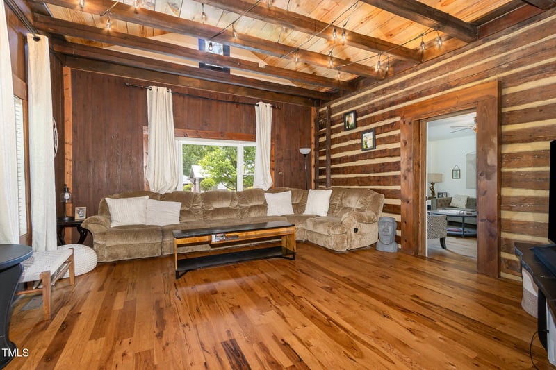 8324 Humie Olive Rd, Apex, NC 27502