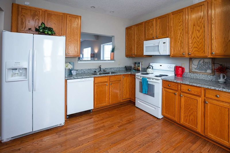 8326 Bratt Ave, Wake Forest, NC 27587