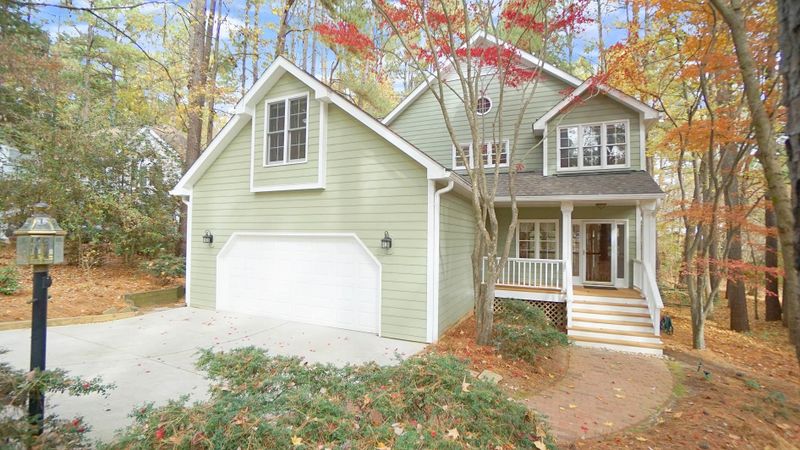 8326 Burns Pl, Chapel Hill, NC 27516