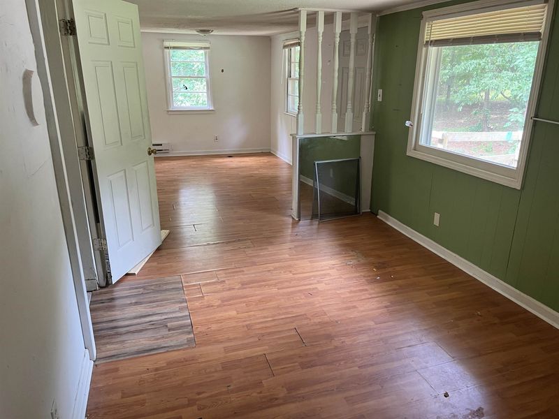 8326 Ray Rd, Raleigh, NC 27613