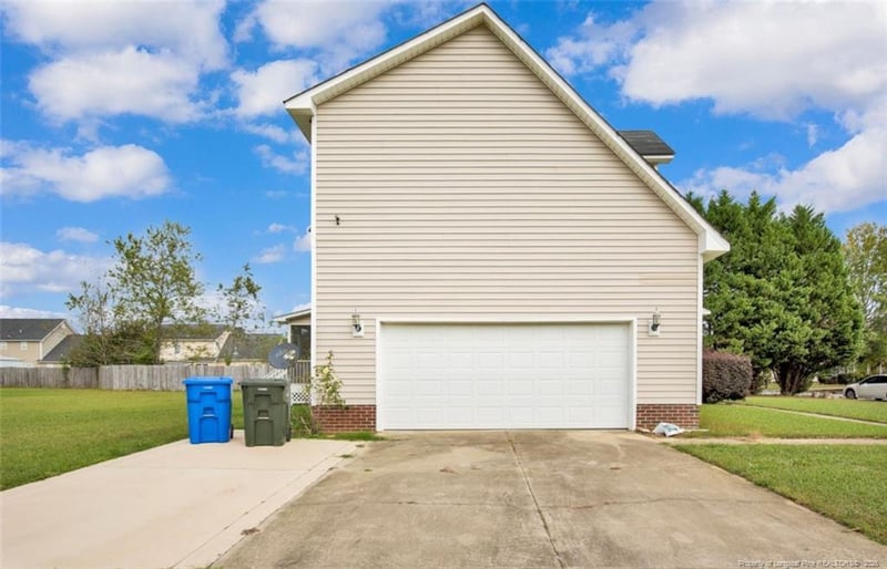 8328 Hurrican Ln, Fayetteville, NC 28314