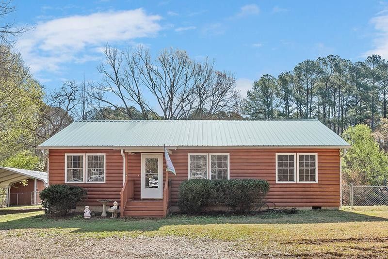 8329 Old Stage Rd, Raleigh, NC 27603