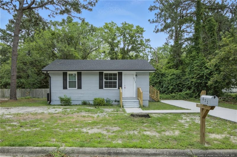 833 Amye St, Fayetteville, NC 28301