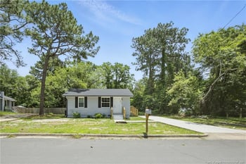 833 Amye St, Fayetteville, NC 28301