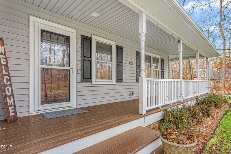 833 Driftwood Dr, Graham, NC 27253