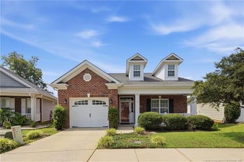 833 Falling Creek Ln, Fayetteville, NC 28304