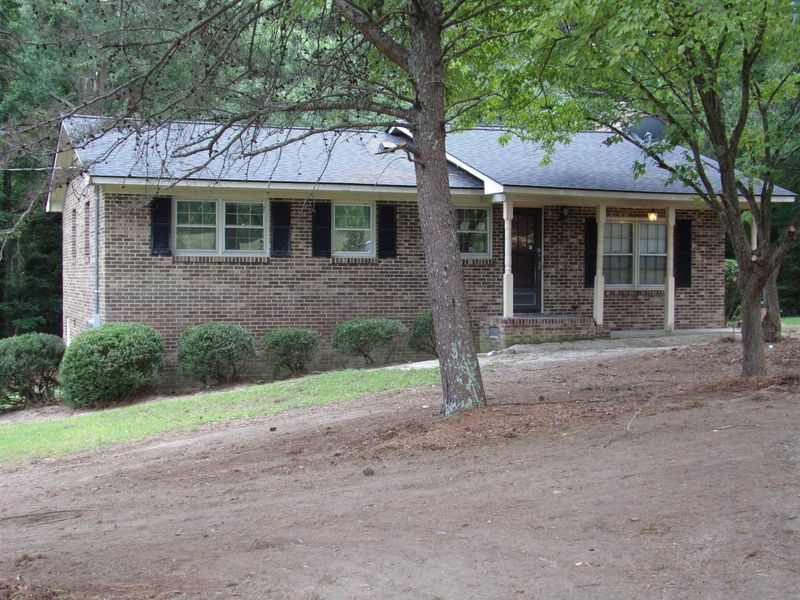 833 Johnson Town Rd, Zebulon, NC 27597