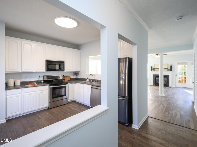 8330 Bratt Ave, Wake Forest, NC 27587