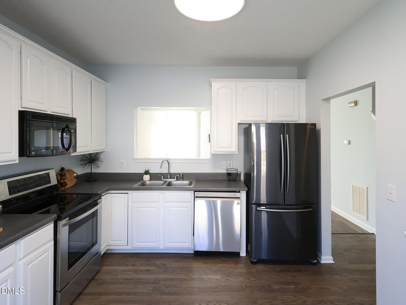 8330 Bratt Ave, Wake Forest, NC 27587