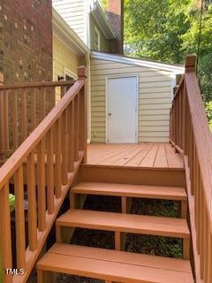 8331 Wycombe Ln, Raleigh, NC 27615