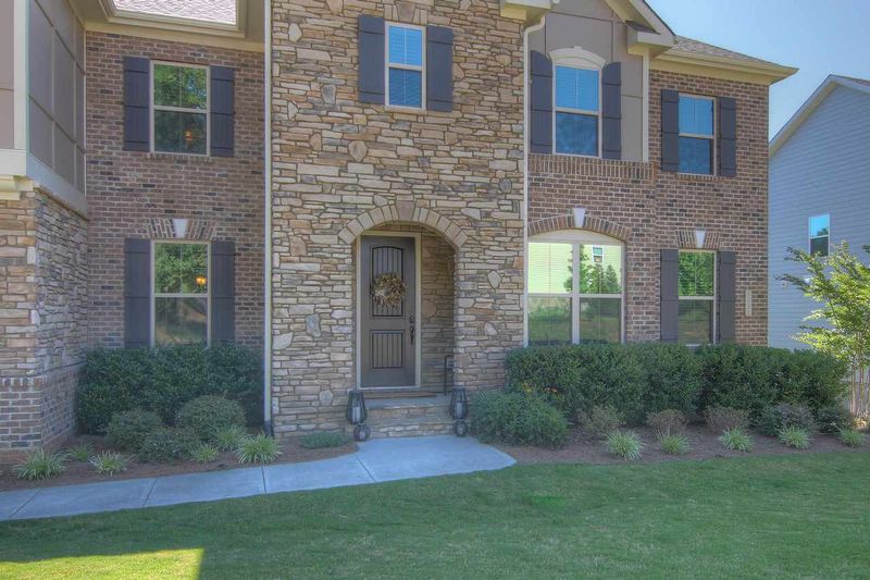 8333 Henderson Rd, Apex, NC 27539