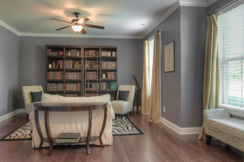 8333 Henderson Rd, Apex, NC 27539