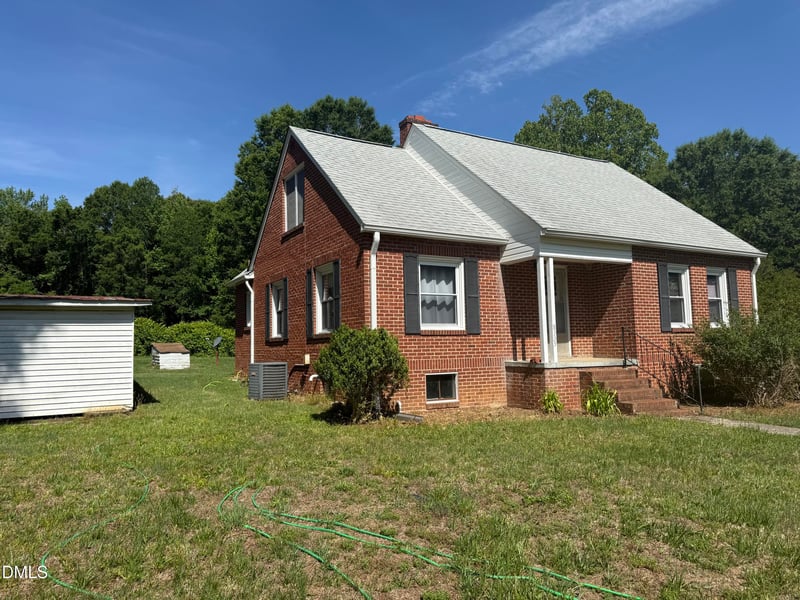 8333 Snow Camp Rd, Snow Camp, NC 27349