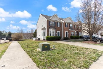 8336 Bratt Ave, Wake Forest, NC 27587