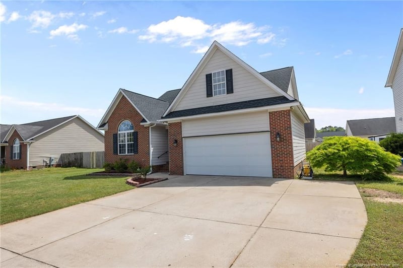 8337 English Saddle Dr, Fayetteville, NC 28314