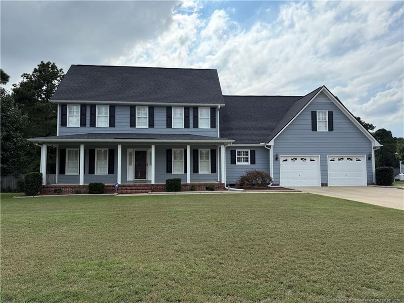 8339 Foxtrail Dr, Fayetteville, NC 28311