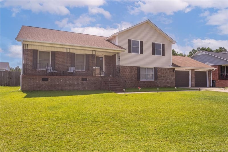 834 Beuer Dr, Fayetteville, NC 28314