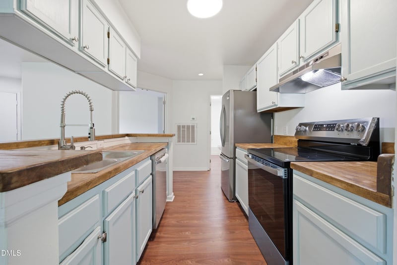834 New Kent Pl, Cary, NC 27511