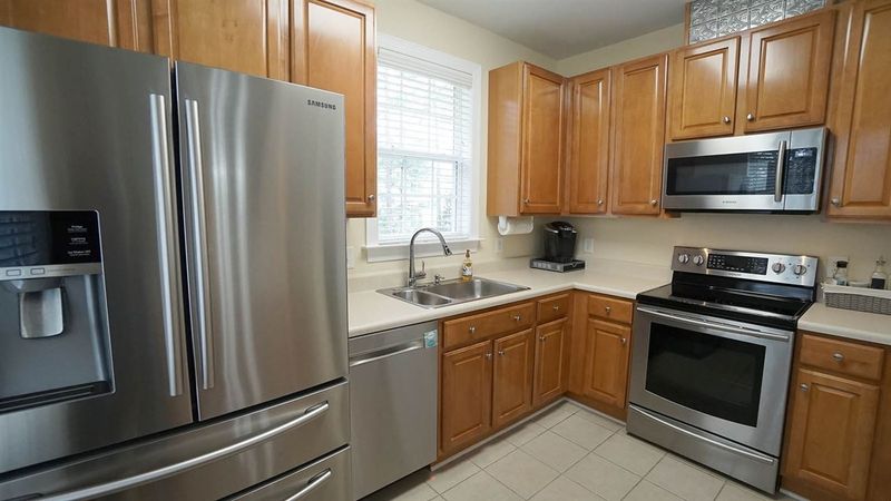 834 Providence Glen Rd #834, Chapel Hill, NC 27514